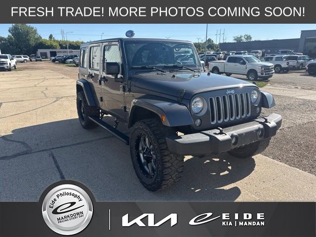 2017 Jeep Wrangler Unlimited Sahara 4WD