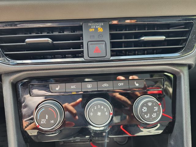2023 Volkswagen Taos 1.5T SE Black at DeMontrond Auto Country