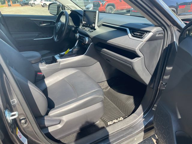Used 2019 Toyota RAV4 SUV