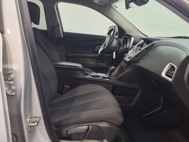 2017 Chevrolet Equinox LT - 11