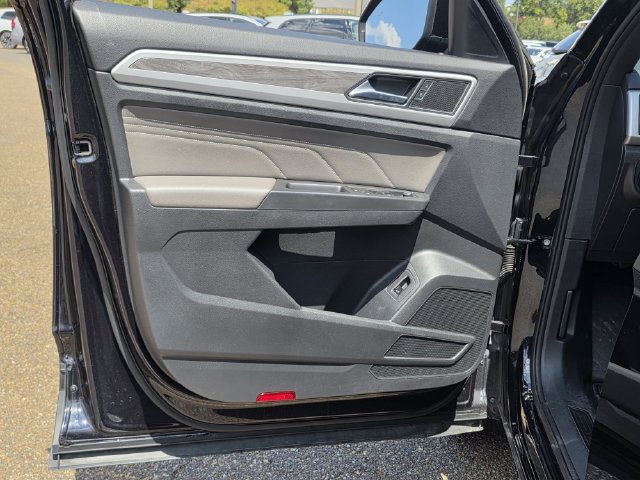 Used 2023 Volkswagen Atlas Cross Sport SUV