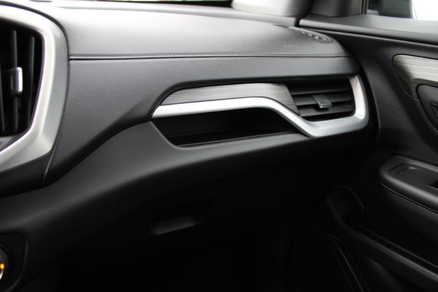 Used 2022 Black GMC SLE image 18