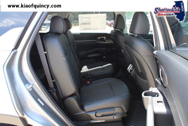 New 2026 Kia Sorento Hybrid SUV