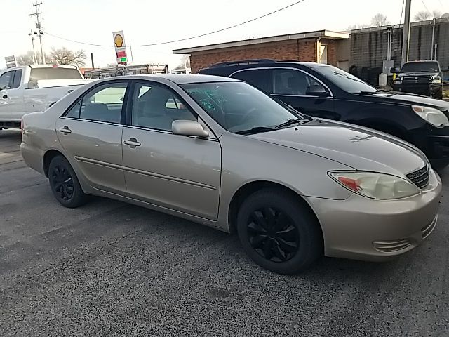 Used 2003 Toyota Camry LE with VIN 4T1BE32K23U744816 for sale in Quincy, IL