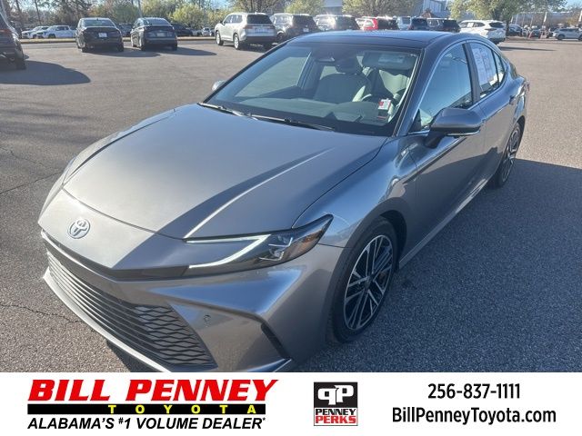 2025 Toyota Camry XLE FWD