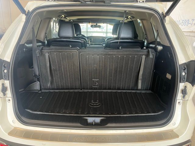 2016 Toyota Highlander Limited photo