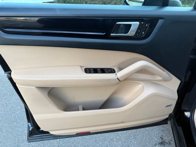 2019 Porsche Cayenne E-Hybrid