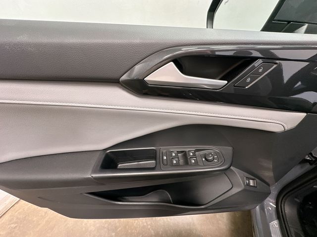 2023 Volkswagen Taos 1.5T SEL Gray at Subaru and VW of Moon Township