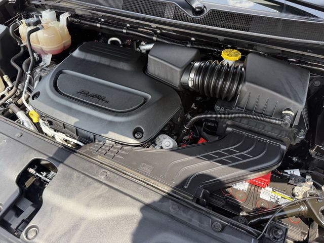 2023 Chrysler Pacifica Limited Gray at Durrett Motor Company