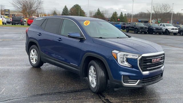 2023 GMC Terrain SLE 2