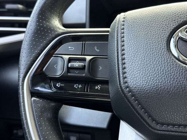 Used 2024  Toyota SR5 image 24