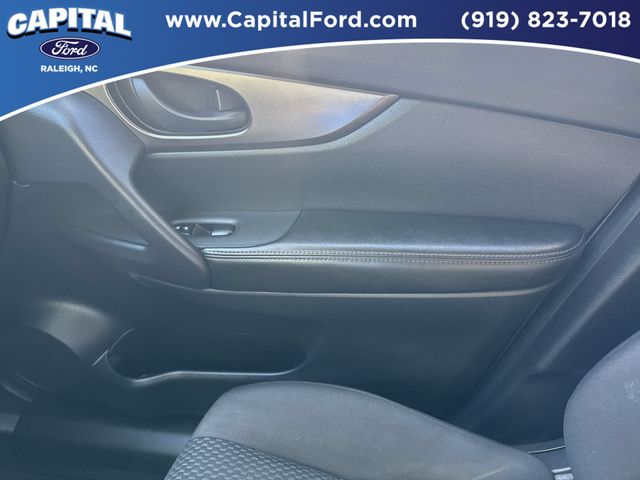 Used 2019 Silver Nissan S image 28