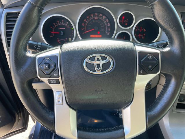 2016 Toyota Sequoia SR5 19