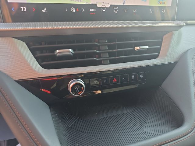New 2026 Star White Metallic Tri-Coat Ford Active image 26