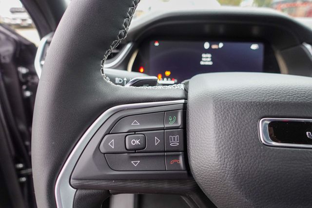 new 2025 Jeep Grand Cherokee car, priced at $40,720