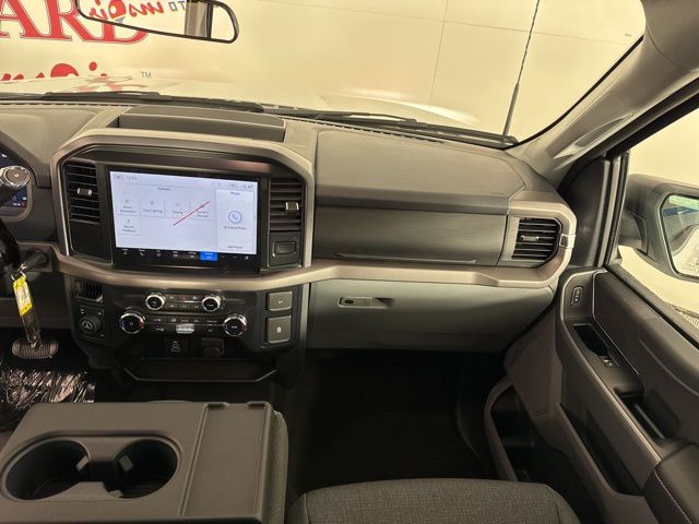 2025 Oxford White Ford F-150 XLT 4X4 Truck