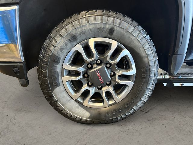  2022 GMC Sierra 2500HD SLT Crew Cab 4WD   