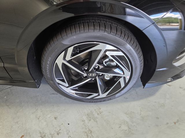 New 2026 Black Hyundai SEL Sport image 15