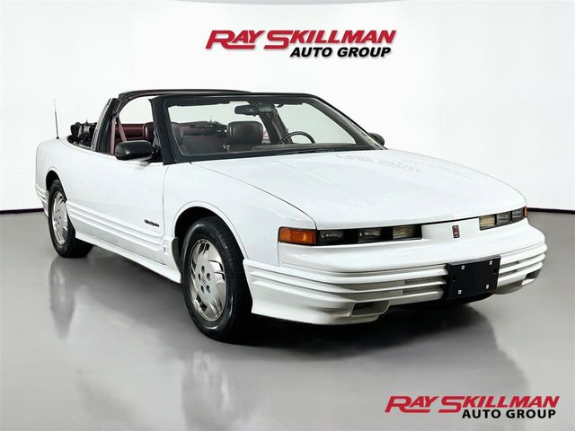 White 1993 Oldsmobile Cutlass Supreme Convertible Front-Wheel Drive 4-Speed Automatic