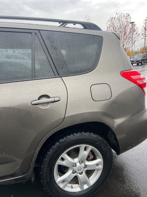 2012 Toyota RAV4 Base 6