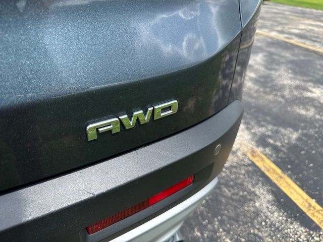 Used 2019 Dark Sky Metallic GMC SLE-2 image 15