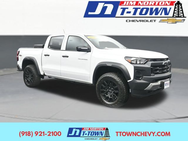 Summit White 2024 Chevrolet Colorado Pickup Truck Four-Wheel Drive 8-Speed Automatic