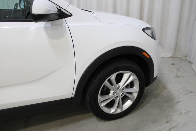 Used 2020 White Buick Preferred image 33