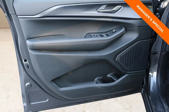 New Car 2025 Jeep Grand Cherokee L  Laredo X For Sale Under $40,000 In Austin, Texas