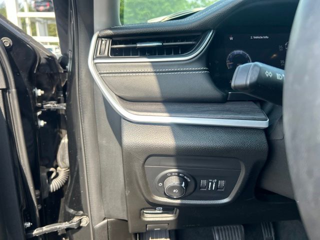 Used 2023 Jeep Grand Cherokee L SUV