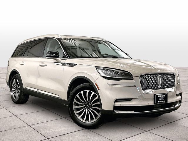 2023 Lincoln Aviator Reserve White at Phil Fitts Ford