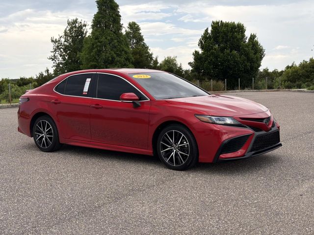 Supersonic Red 2023 Toyota Camry Sedan Front-Wheel Drive 8-Speed Automatic