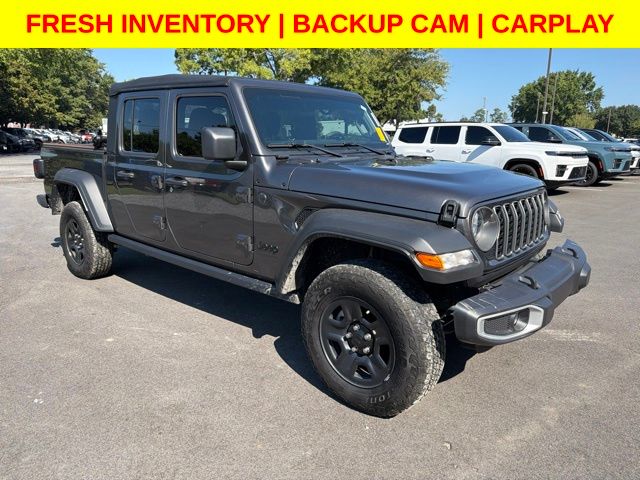 Crystal Metallic 2025 Jeep Gladiator Pickup Truck Four-Wheel Drive 8-Speed Automatic