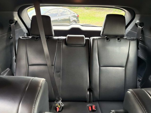 Used 2025 Toyota Highlander SUV