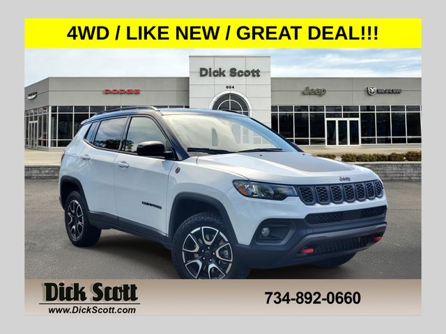 Bright White Clearcoat 2026 Jeep Compass SUV / Crossover Four-Wheel Drive 8-Speed Automatic