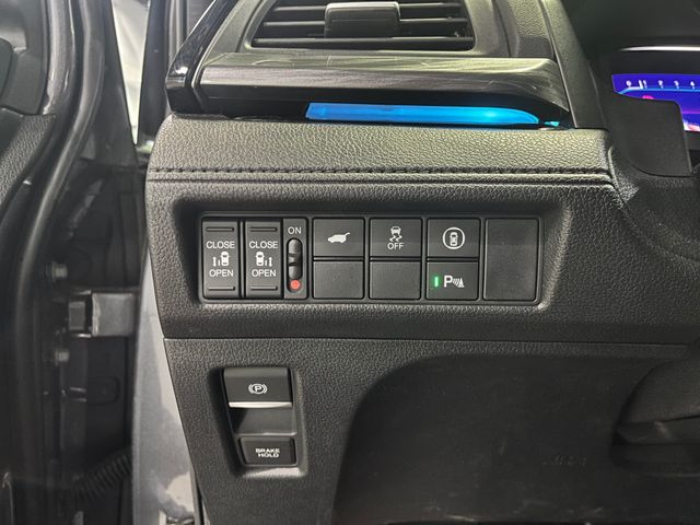 2024 Honda Odyssey Elite Gray at Stokes Honda North