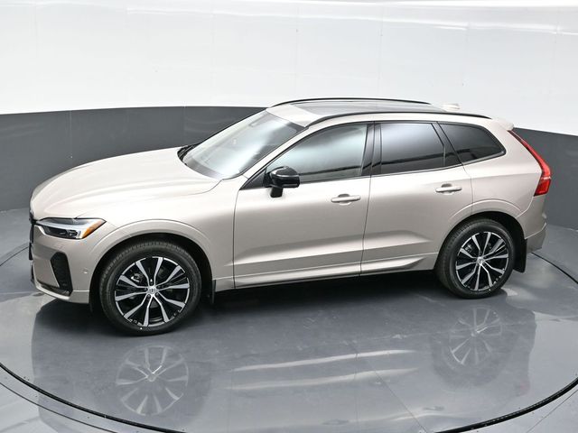 2025 Volvo XC60  photo