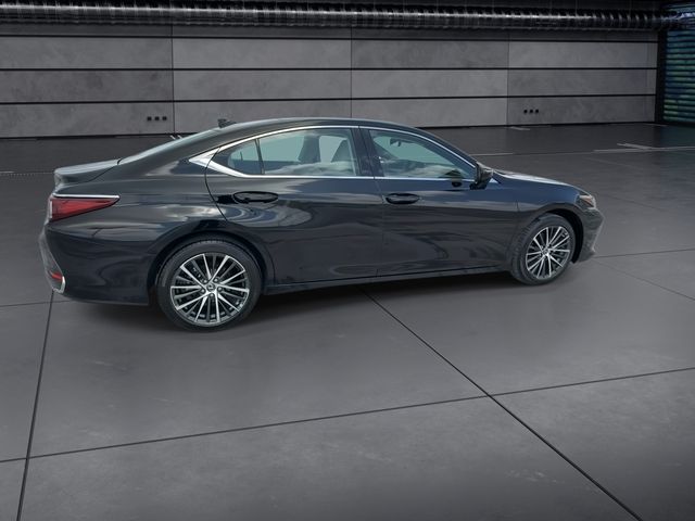 Used 2024 Lexus ES Sedan