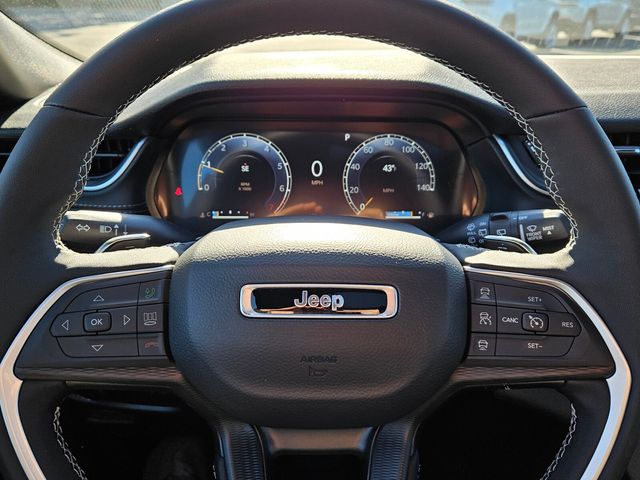 2025 Jeep Grand Cherokee Altitude X 4x2