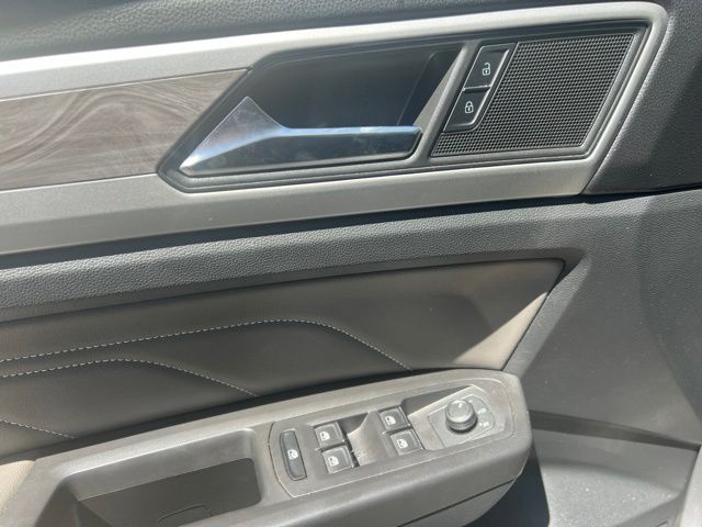 2023 Volkswagen Atlas Cross Sport 3.6L V6 SE w/Technology Silver at Sutliff Volkswagen