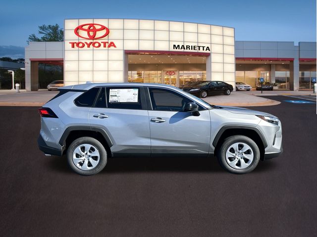 2025 Toyota RAV4 LE 27