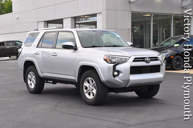 2022 Toyota 4Runner SR5 4WD