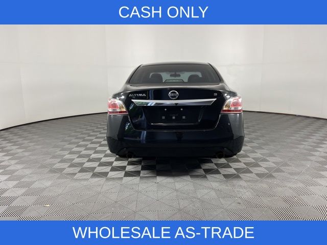 2015 Super Black Clearcoat Nissan Altima 2.5 S FWD Sedan