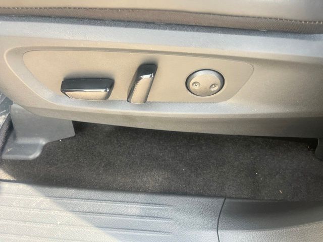 Used 2025 Nissan Pathfinder SUV