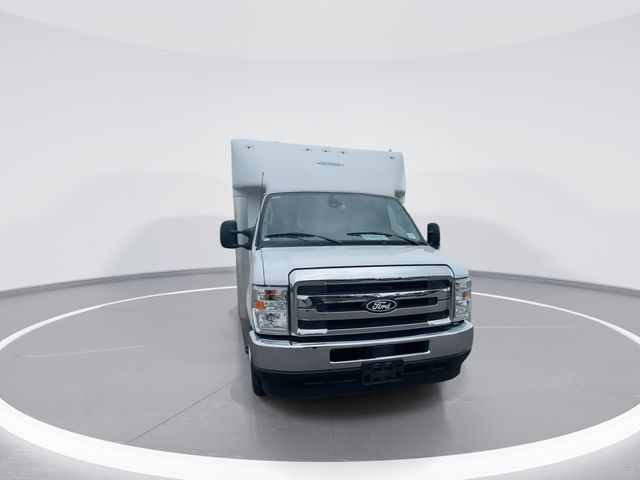 2026 Ford E-350SD 