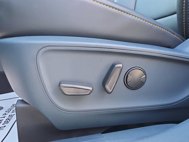 New 2026 Carbonized Gray Metallic Ford Lobo™ image 28