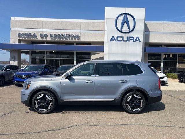 Everlasting Silver 2025 Kia Telluride S AWD SUV / Crossover All-Wheel Drive 8-Speed Automatic