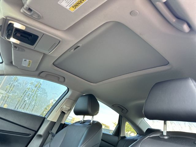 Used 2024 Blue Honda EX-L image 23