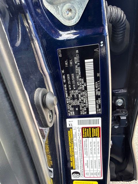 Used 2023 Toyota Highlander SUV