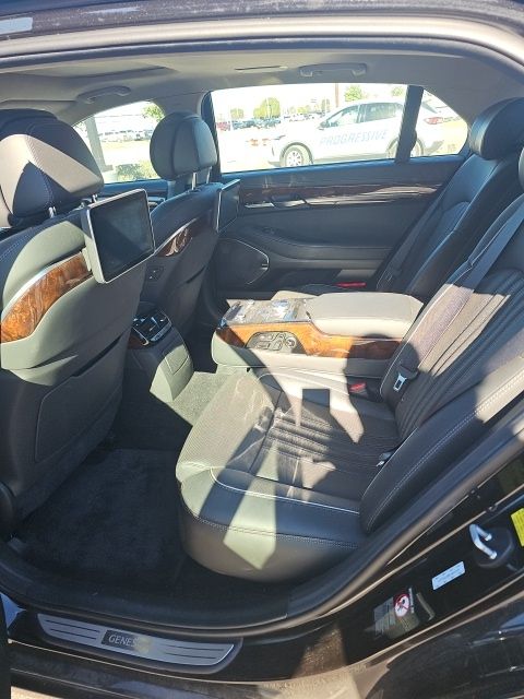 Thumbnail: 2019 Genesis G90 - 7