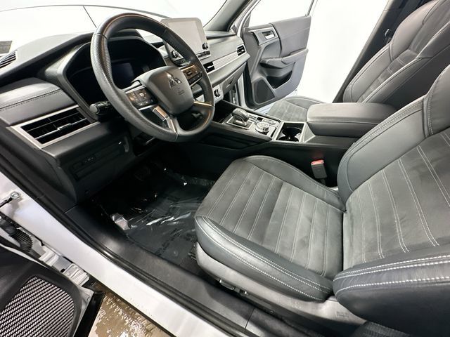 2023 Mitsubishi Outlander   at Rafferty Subaru